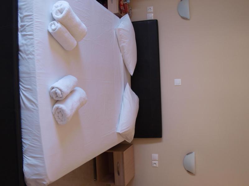 Carina Hotel - image 2