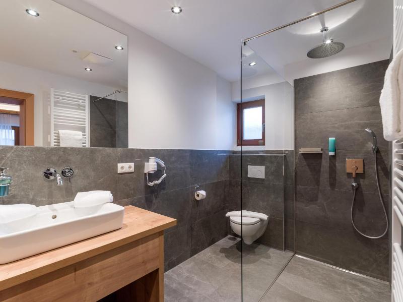 Superior Double Room image 4
