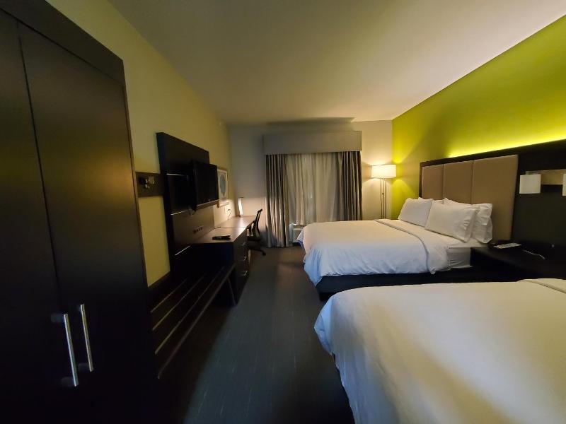 Standard Room image 3