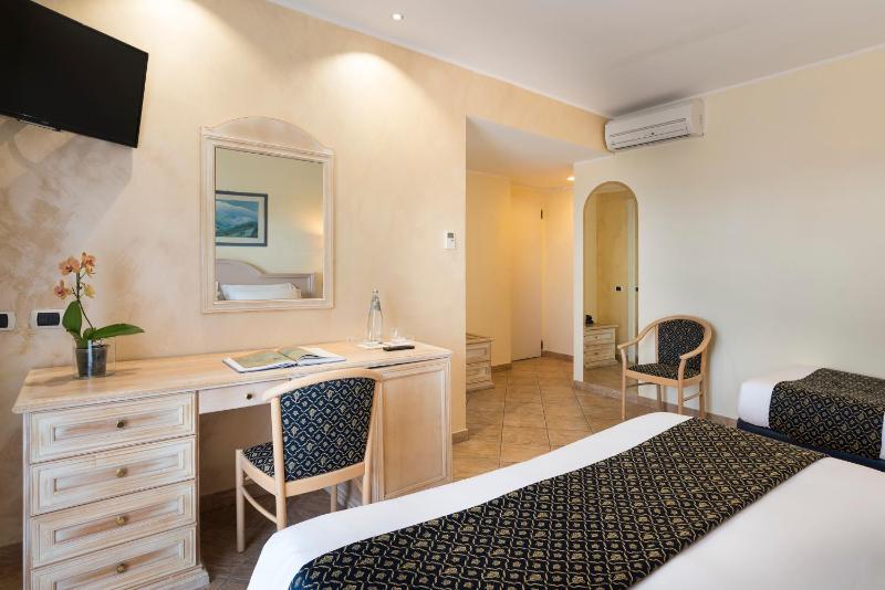 Triple Room image 3