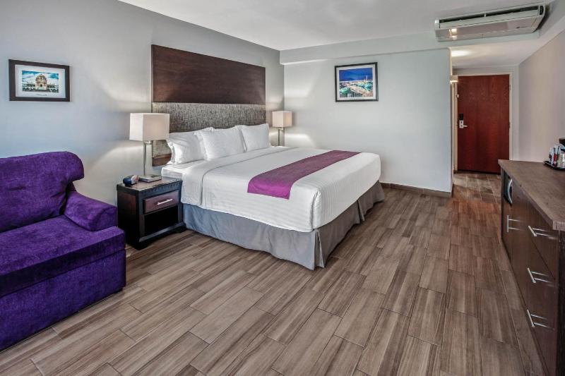 CHN Hotel Monterrey Centro Trademark Collection by Wyndham - image 8