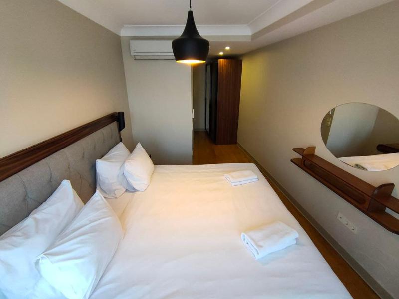 Family Duplex with Two Bedrooms and Terrace image 4