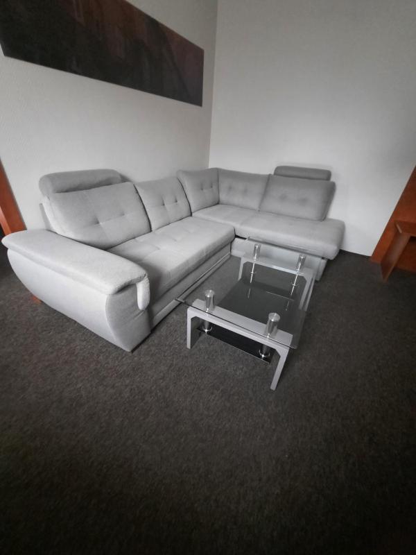 Studio with Sofa Bed image 2