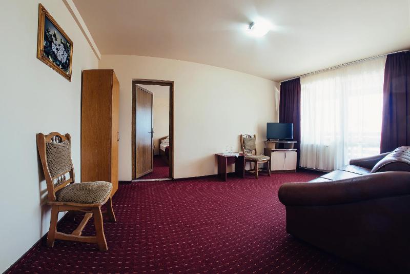 One-Bedroom Apartment image 1