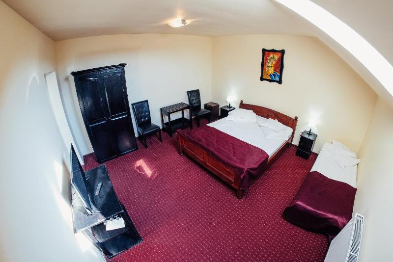 Triple Room image 4