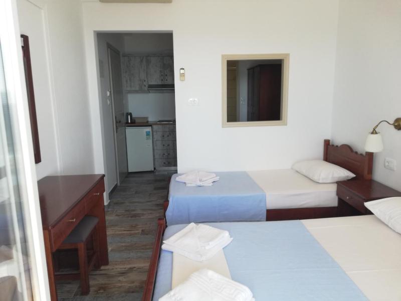 Apartment with Sea View image 2