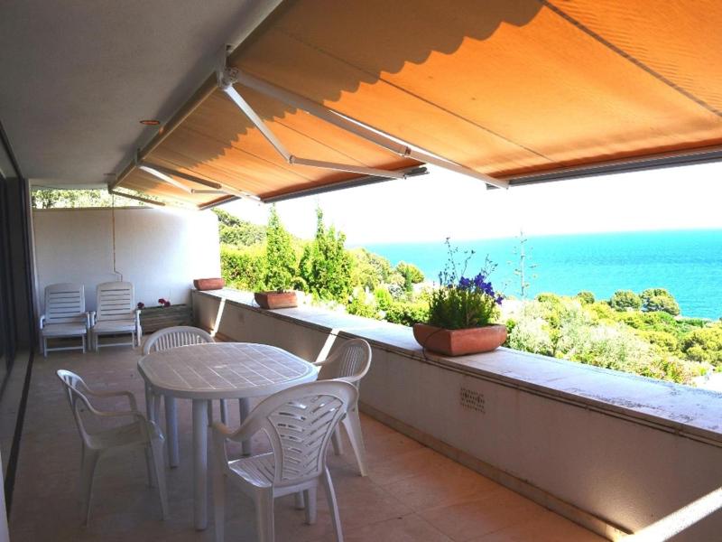 Apartment les oliveres - image 21