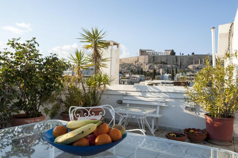 Modern-Vintage apartment by Acropolis museum - image 7