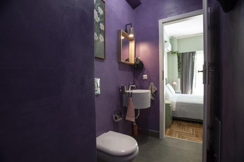 Modern-Vintage apartment by Acropolis museum - image 11