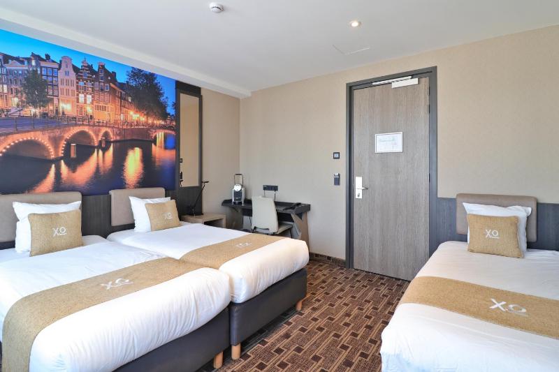 Standard Triple Room image 4