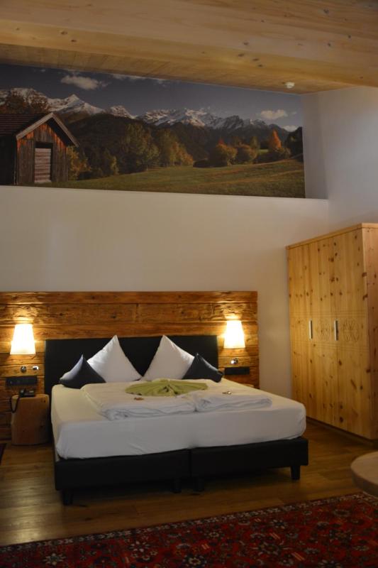 Superior Double Room image 2