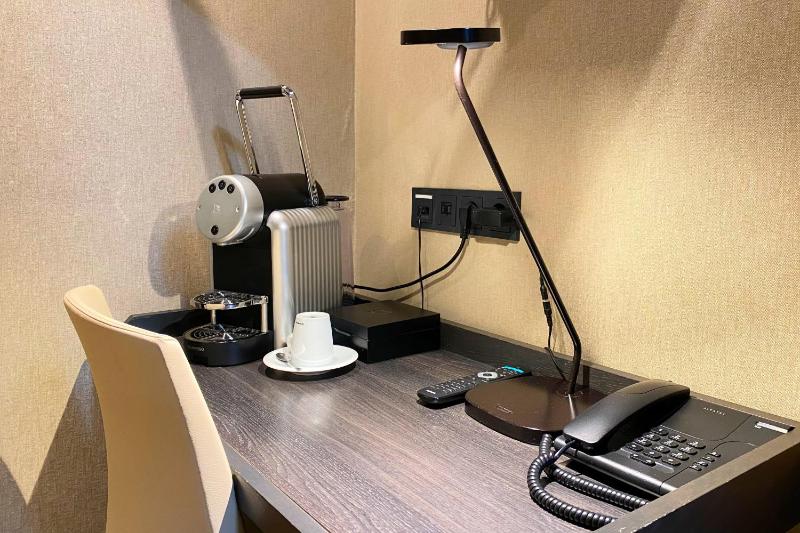 Single Room image 4