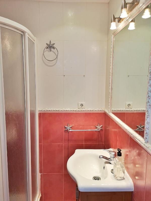 Apartment with Sea View image 3