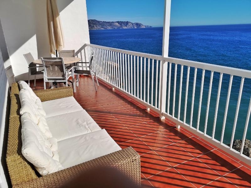 Apartment with Sea View image 2