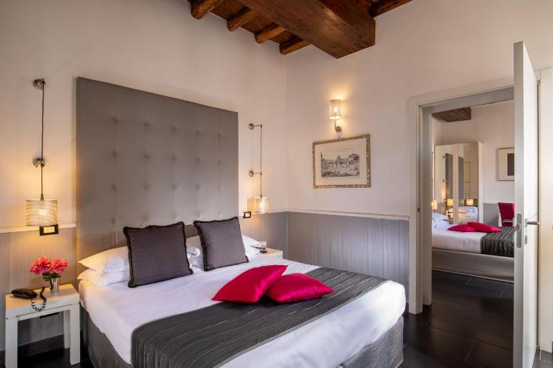 Two Connecting Rooms (5 Adults) image 2