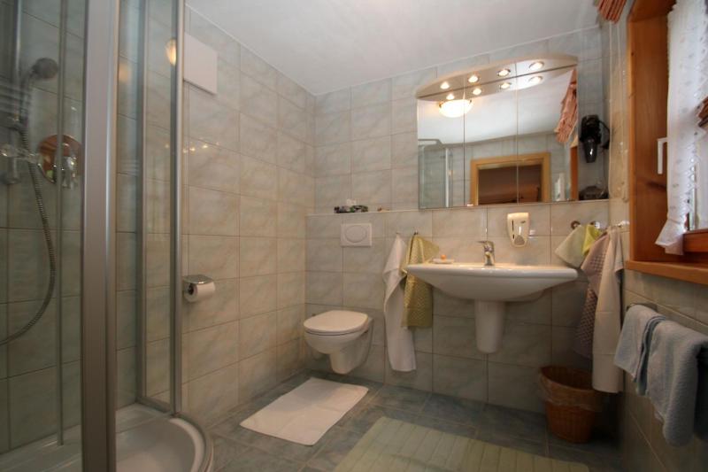 Double Room with Mountain View image 3