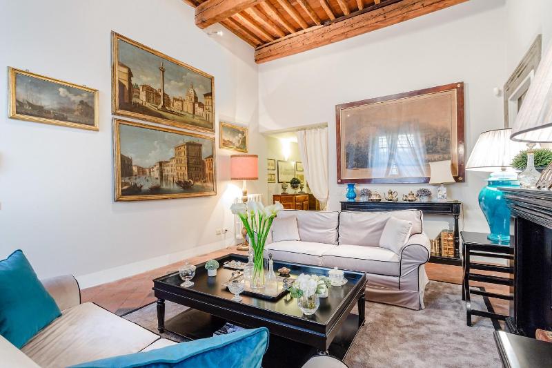 Casa Simonetta Modern and Antique Ground Floor Apartment inside the Walls of Lucca - image 23
