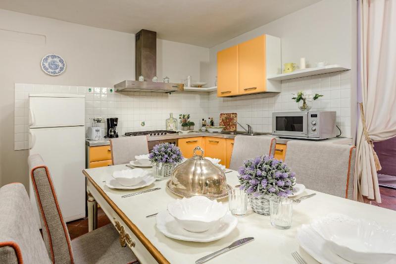Casa Simonetta Modern and Antique Ground Floor Apartment inside the Walls of Lucca - image 22