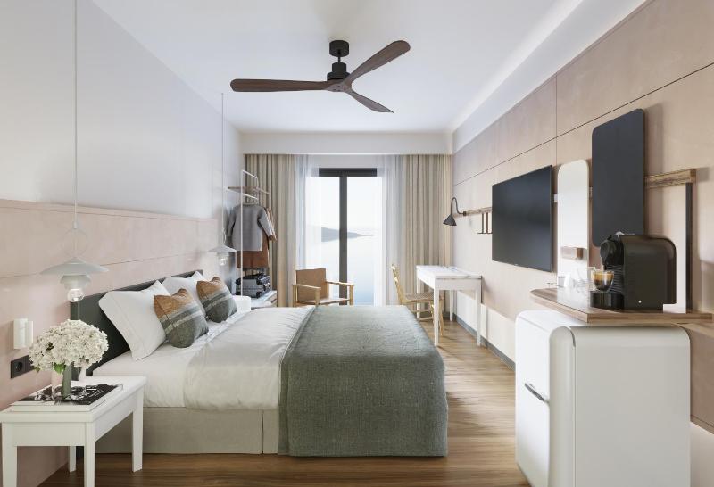 Sapphire Cozy Suite with Pool image 1