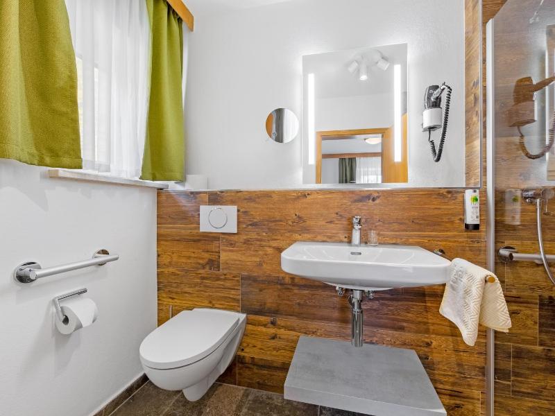 Single Room with Balcony image 2