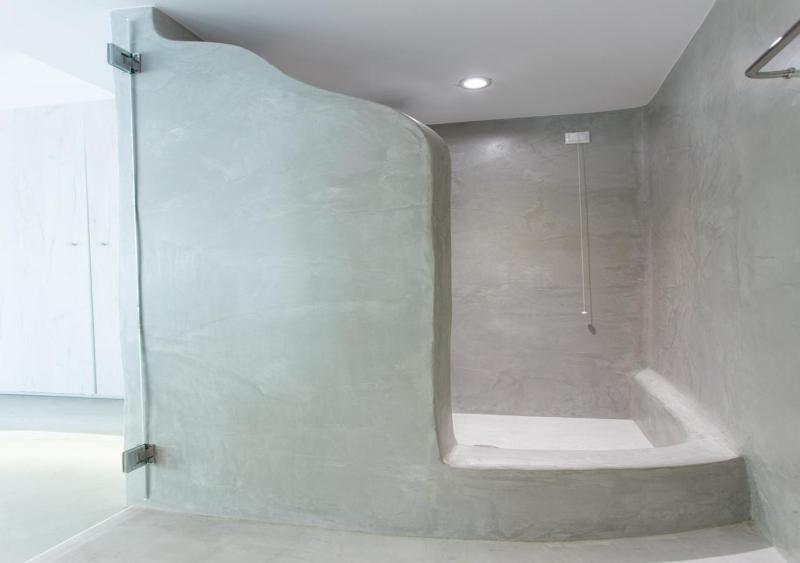 Suite with Hot Tub image 2