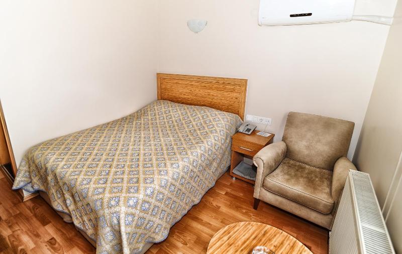 Triple Room image 2