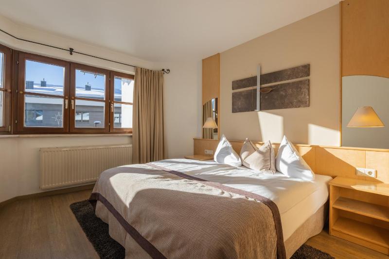 Two-Room Apartment with Balcony image 4