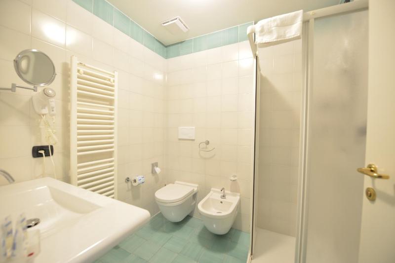 Double Room image 1
