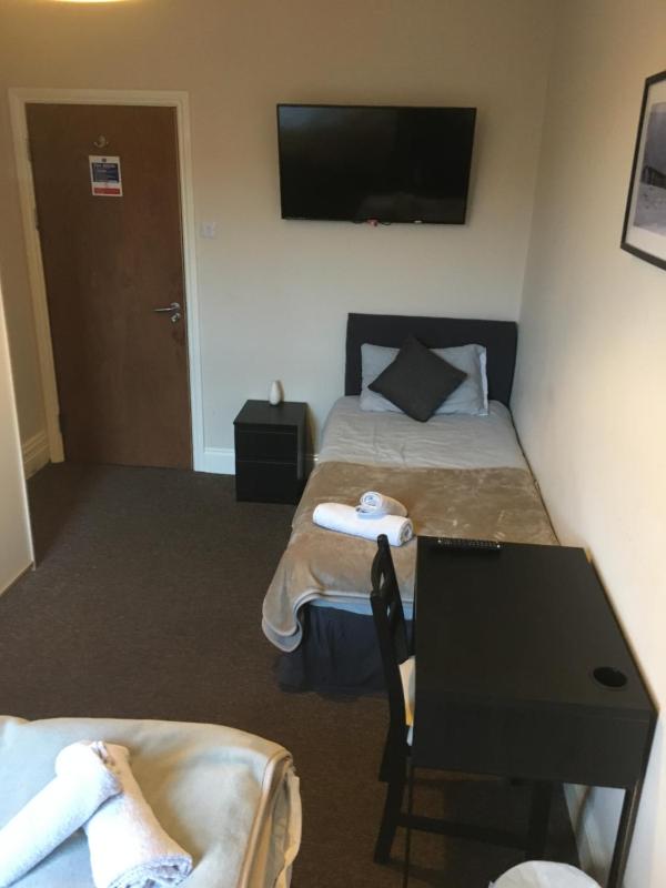 Triple Room image 3