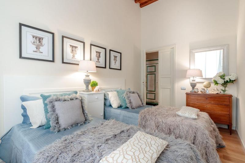 Casa Ugolino State of the Art Central 2 Bedrooms Apartment in Lucca - image 23