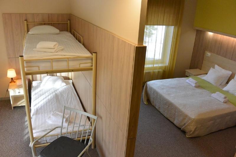 Quadruple Room image 4