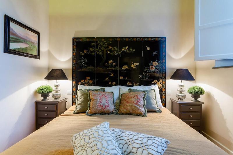 Casa Vera exquisite 2 bedrooms 2 baths apartment with garden A/C close to Parking - image 24