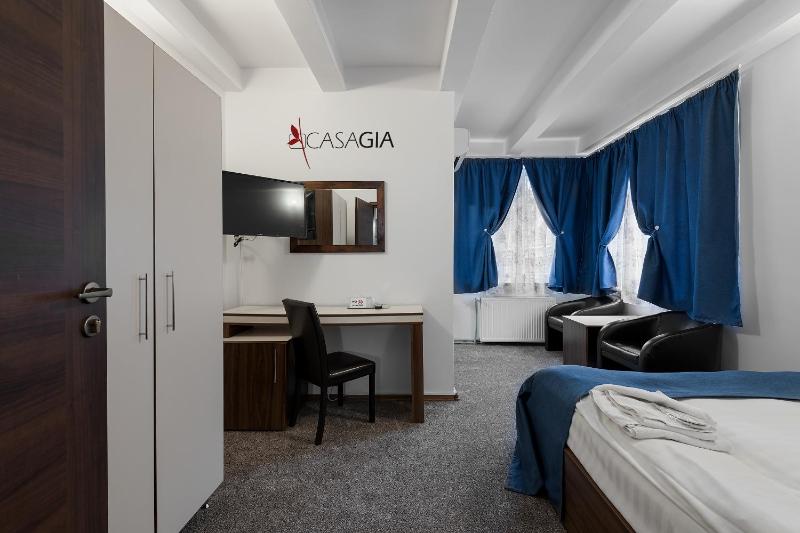 Standard Double or Twin Room image 1