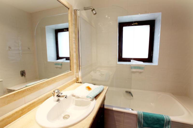 Apartment with Sea View image 1