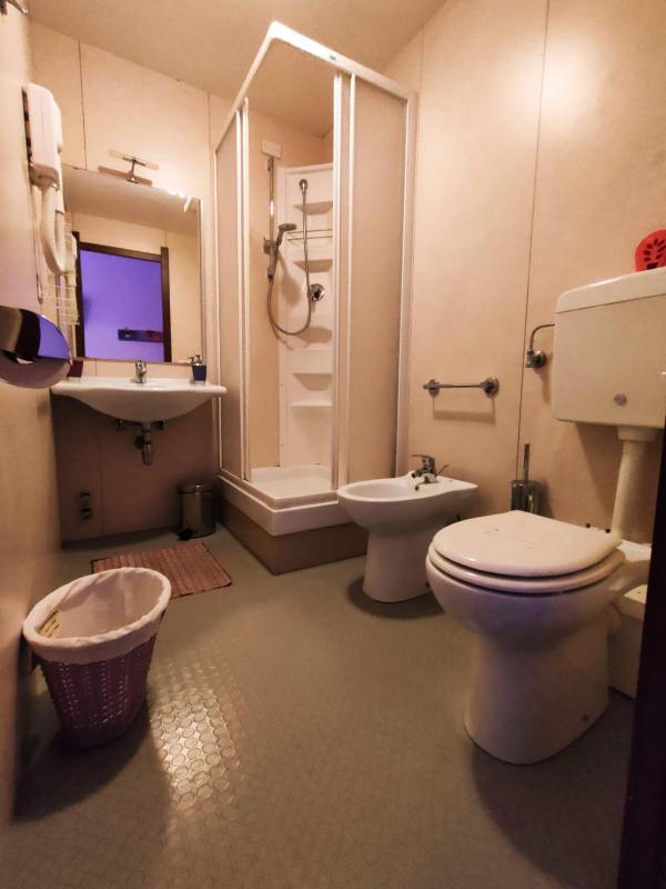 Triple Room with Private Bathroom image 4