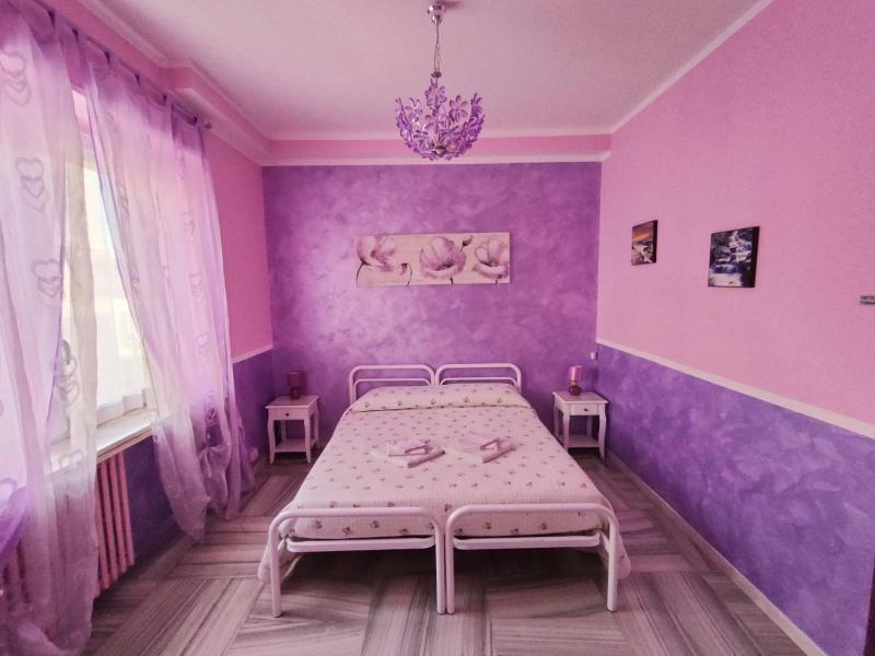 Triple Room with Private Bathroom image 3
