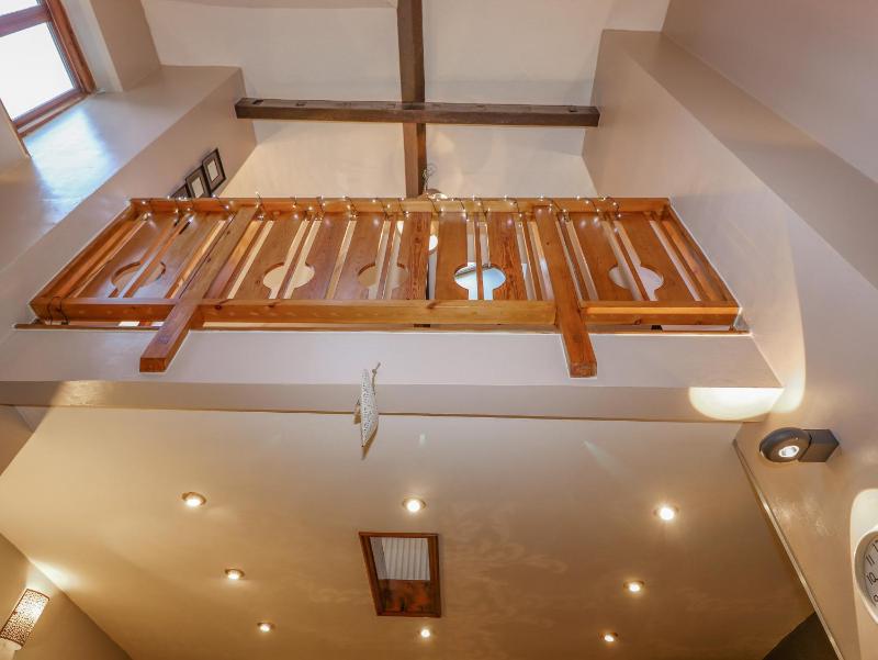 2 The Old Coach House - image 19