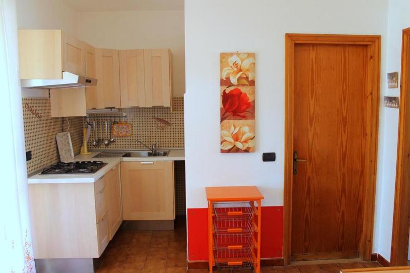 One-Bedroom Apartment image 2