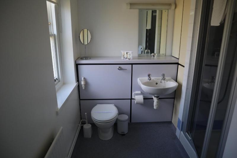 Single Room image 1