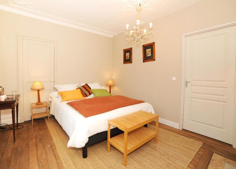 Double Room image 4