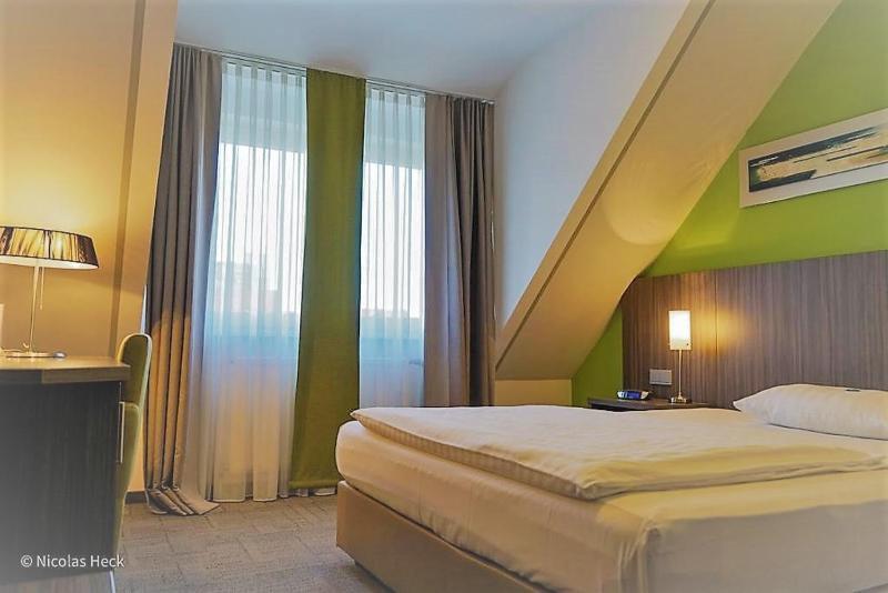 Double Room image 2