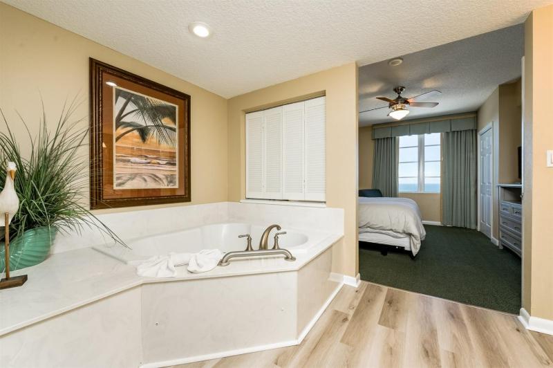Unit 2225 Ocean Walk - 3 Bedroom Ocean Front - image 23