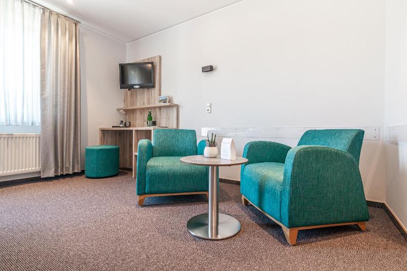 Triple Room image 2