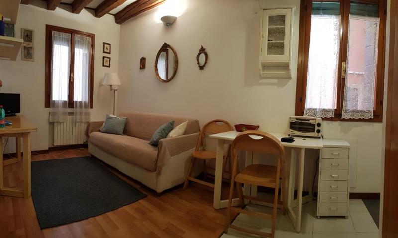 One-Bedroom Apartment image 1