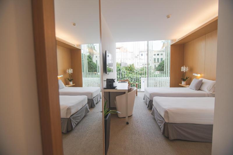 Superior Room image 4