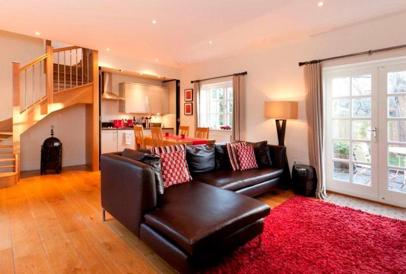 Two-Bedroom Apartment image 4