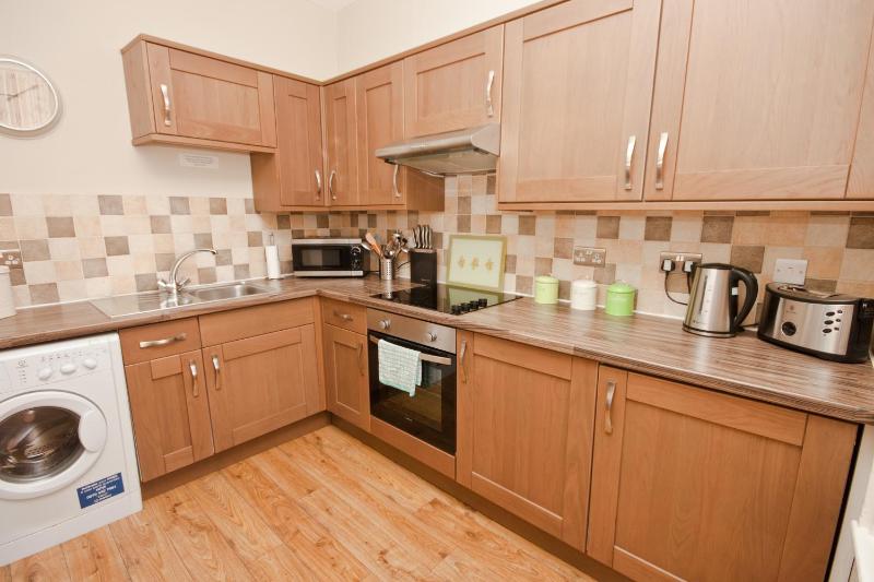 Deluxe One-Bedroom Apartment (4 Adults) Jorvik Suite image 1