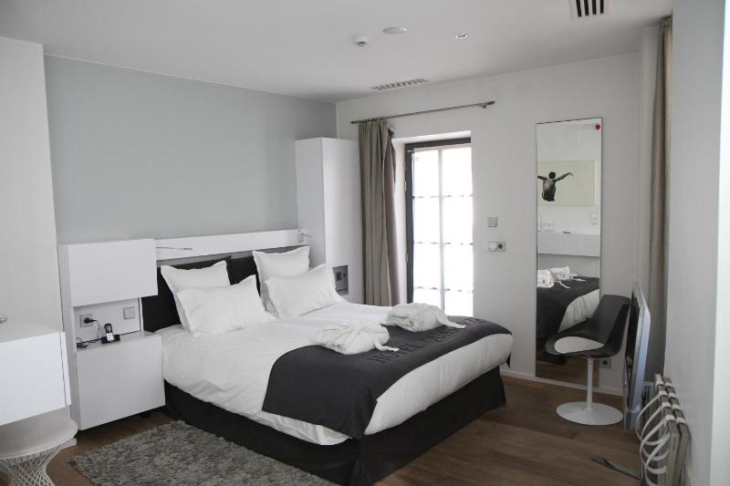 Hôtel Quatorze - image 33