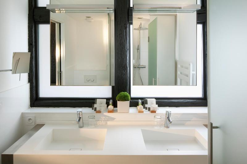 Hotel Le Colombier Suites - image 41