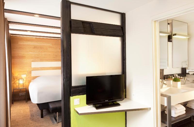 Hotel Le Colombier Suites - image 8